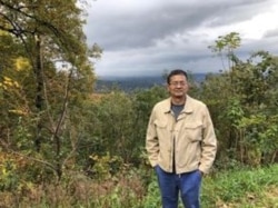 位于美国维吉尼亚州的时事评论员郭宝胜（照片提供：郭宝胜）