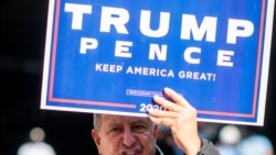 Pristalica Donalda Trampa na okupljanju organizovanom tokom brojanja glasova u Pensilvaniji (Foto: REUTERS/Mark Makela)