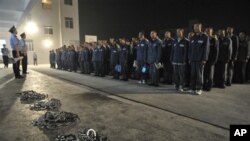 中国四川省一所监狱中的囚犯 (资料照片)