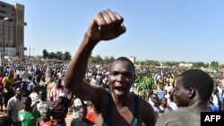 Burkina Faso : L’opposition hausse de ton