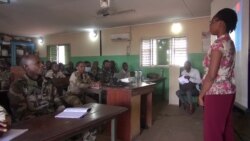 A Conakry, des jeunes filles forment les gendarmes sur le traitement des cas de viol