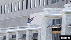 حملۀ مهاجمان بر پارلمان ایران پس از سه ساعت درگیری و کشته شدن هر چهار مهاجم پایان یافت