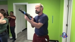 走进美国：训练好莱坞动作片英雄的摇篮