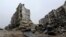 Kerusakan yang terlihat di kawasan al-Shaar Aleppo, Suriah, 13 Desember 2016 , during a media tour, Dec. 13, 2016. (REUTERS/Omar Sanadiki).