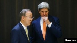 Menteri Luar Negeri Amerika John Kerry dan Sekretaris Jenderal PBB Ban Ki-moon di Yerusalem (23/7).