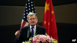 美国前驻华大使博卡斯谈保护知识产权的重要性