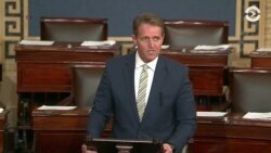 Сенатор Джефф Флейк выступил в Сенате с критикой «войны» Дональда Трампа со СМИ