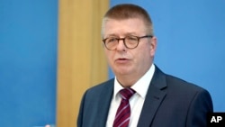 توماس هالدن‌وانگ، رئیس اداره فدرال آلمان برای حفاظت از قانون اساسی - عکس از آرشیو آسوشیتد پرس 