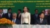 Finance Minister Aun Pornmoniroth, left, and Energy Minister Suy Sem, right, at the signing ceremony of the Petroleum Agreement for Offshore Oil Field Development in Block A, Phnom Penh, Cambodia, Wednesday, August 23, 2017. (Hul Reaksmey/VOA Khmer) 