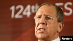 6일 세르게이 라브로프 러시아 외무장관이 오스트리아 비엔나에서 열린 유럽평의회 참석 후 기자회견을 가지고 있다.