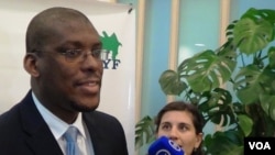 Amerika səfirliyinin müvəqqəti işlər vəkili Derek Hoqan 