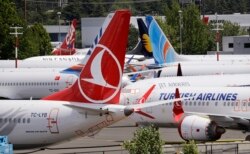 Puluhan pesawat Boeing 737 MAX yang dilarang terbang memenuhi parkiran di Boeing Field, Seattle, AS, 27 Juni 2019.