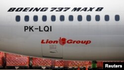 Pesawat Boeing 737 Max milik maskapai Lion Air di bandara Soekarno Hatta, 15 Maret 2019 (foto: dok).