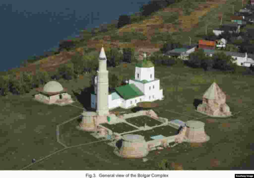Kota abad pertengahan Bolgar di Mongolia merupakan permukiman awal peradaban Volga-Bolgars, yang ada antara abad 7 dan 15, dan merupakan ibukota pertama Golden Horde pada abad 13. (UNESCO)