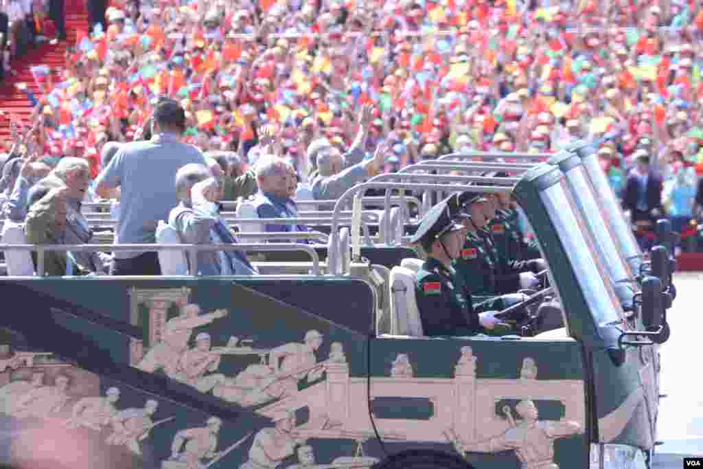 北京9.3阅兵共12000余人参与（美国之音东方拍摄）