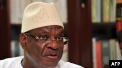 马里总统候选人凯塔8月9日在巴马科接受采访