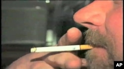 Smokers aged 60 and older reduce their excess risk of dying by about one-quarter once they quit the habit, according to a new analysis.