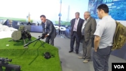 2014年8月14日莫斯科武器展上的俄罗斯武器(美国之音白桦摄影)