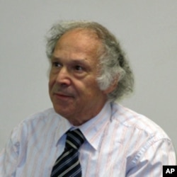 南加大东亚研究所主任骆思典