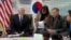 彭斯副总统在韩国继续狠批朝鲜