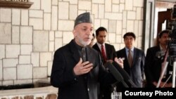 Presiden Afghanistan Hamid Karzai meminta pasukan keamanannya mengakhiri pelanggaran HAM (Foto: dok).