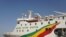 Le navire "Aline Sitoé Diatta" au port arrive au port de Ziguinchor le 07 février en provenance de Dakar, le 21 février 2018. (VOA/Seydina Aba Gueye)