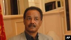 Eritrean President Isaias Afewerki being interviewed by VOA`s Tewelde Weldeghebriel, 2009