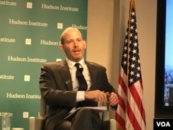 哈德逊研究所高级研究员艾瑞克·布朗 (美国之音钟辰芳拍摄)