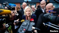 Marine Le Pen après son vote à Hénin-Beaumont, le 13 décembre 2015. (REUTERS/Yves Herman)