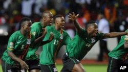 'Yan wasan kasar Zambia na tsallen murnar galabar da su ka yi a kan 'yan wasan kasar Ivory Coast ko Cote d'Ivoire