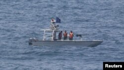 در تنش های اخیر قایق های ایران که پرچم سپاه هم دارند، حضور داشته اند. 