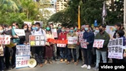 Makundi mbalimbali Hong Kong wanashinikiza mpaka kati yao na China Bara ufungwe.