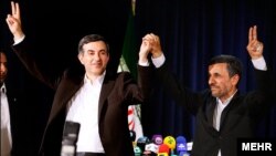 حمایت جنجالی احمدی نژاد از رحیم مشایی