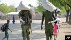 Des Sud-soudanais dans la région d'Akobo, au Soudan du Sud, le 19 janvier 2018.