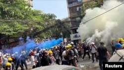 缅甸仰光2021年3月3日再有示威至少一人丧生（路透社）