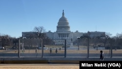 美国国会大厦在参议院展开对前总统特朗普弹劾审判前一天