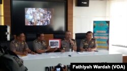 Kepala Divisi Humas Polri Irjen. Setyo Wasisto dalam konferensi pers di Mabes Polri Jakarta, 25 Mei 2017. (Foto:dok)