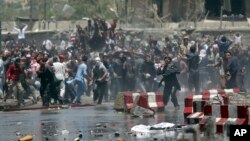 براساس آمار زارت صحت عامه در تظاهرات دیروز ۵ تن کشته و ۱۰ تن زخمی شدند.