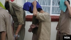 几名中国男子面临在津巴布韦偷猎的指控。