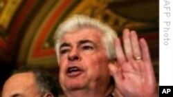 Senate Panel Votes To Expand Sanctions Against Iran