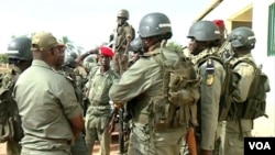 FILE - A team of Cameroon military members fighting against the proliferation of weapons is seen in Garoua, Cameroon, Dec. 15, 2019. (Moki Edwin Kindzeka/VOA)