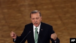 의회에서 연설하는 에르도안 터키 대통령 (자료사진)