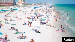 ساحل پنساکولا در فلوریدا 