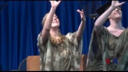 美国高立德聋哑人大学举行毕业典礼