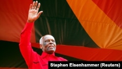 Órgão reconhece que funcionário emitiu notificação, mas antigo PR tem imunidade