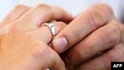 Azərbaycanda qızların nikah yaşı 18 olub