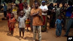 Une famille chrétienne vie dans un camp de réfugiés à Kaga-Bandoro, Centrafrique, le 16 février 2016.