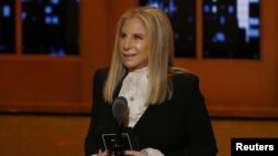 «باربارا استرايسند» ۷۵ ساله، از نابغه‌های صحنه‌ی آواز و نمایش است