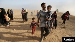 سازمان ملل می گوید انتظار دارد بیش از دویست هزار نفر از موصل آواره شوند. 