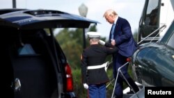 美国总统特朗普10月4日抵达沃尔特•里德（Walter Reed）陆军医院。